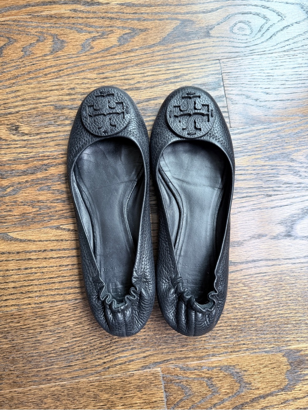 Tory Burch Black Reva Tumbled Leather Ballet Flat 7.5